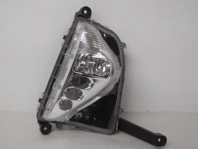 【中古】中古部品 プリウス ZVW50 右フォグランプ 【3380050000-000038529710850】|e-cleマート