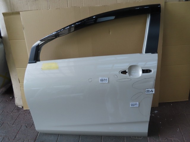【中古】中古部品 アクア MXPK11 左フロントドア 【3380050000-000038547513200】|e-cleマート
