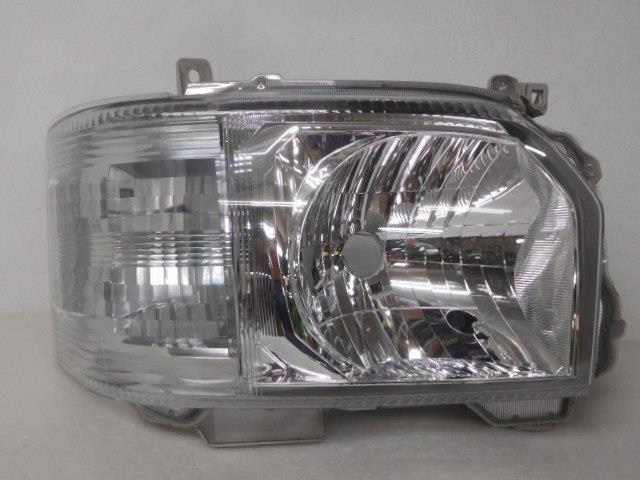【中古】中古部品 ハイエース TRH200V 右ヘッドランプ 【3380050000-000038530610800】|e-cleマート