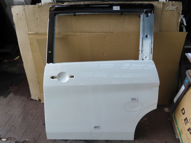 【中古】中古部品 セレナ FC28 左リアドア 【3380050000-000038569813400】|e-cleマート