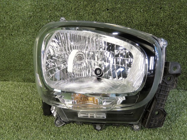 【中古】中古部品 キャロル HB37S 右ﾍｯﾄﾞﾗﾝﾌﾟ 【3260070000-260707000510800】｜e-cleマート