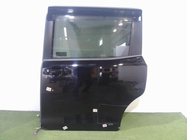 【中古】中古部品 ノア ZWR80G 左リアドア 【3310090100-202607016713400】|e-cleマート