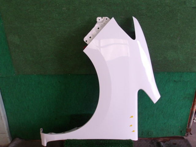 【中古】中古部品 セレナ HC26 左ﾌﾛﾝﾄﾌｪﾝﾀﾞｰ 【3310420000-000002432310700】｜e-cleマート