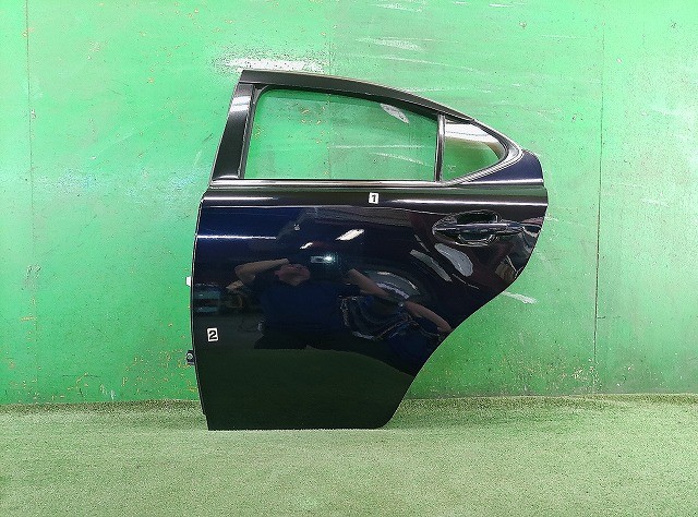 【中古】中古部品 レクサス IS GSE20 左ﾘｱﾄﾞｱ 【3330150100-000026317113400】｜e-cleマート