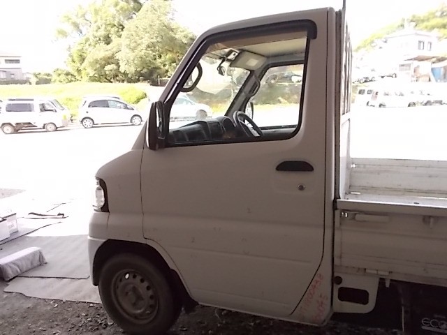 【中古】中古部品 ミニキャブ U61T 左ﾌﾛﾝﾄﾄﾞｱ 【3310210100-260622000113200】｜e-cleマート