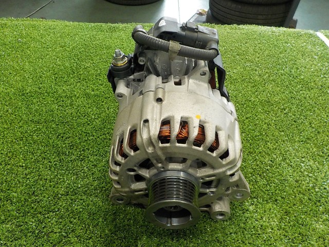 【中古】中古部品 セレナ FC26 オルタネーター 【3260200000-260707000360200】|e-cleマート