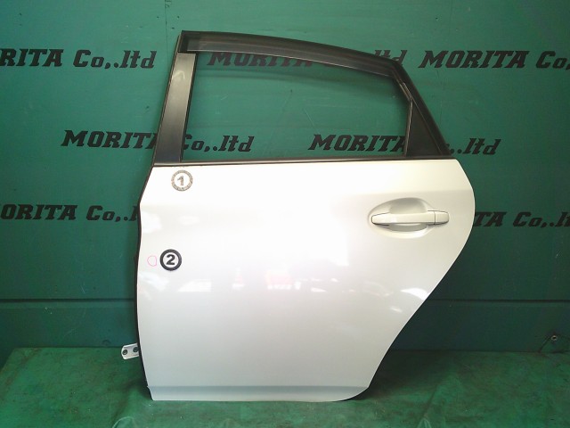【中古】中古部品 プリウス ZVW30 左リアドア 【3330990500-260713000113400】|e-cleマート