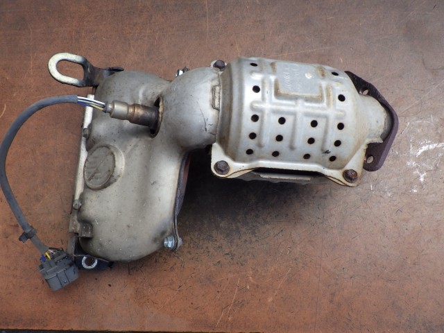 【中古】中古部品 ワゴンR MH23S 触媒 【3331010800-000024351922400】|e-cleマート