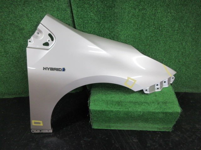 【中古】中古部品 プリウス ZVW50 右ﾌﾛﾝﾄﾌｪﾝﾀﾞｰ 【3380010000-260714500310600】｜e-cleマート