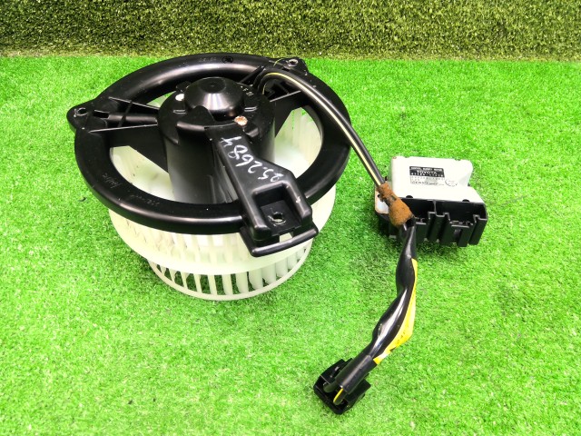 【中古】中古部品 プリウス NHW20 ﾋｰﾀｰﾌﾞﾛｱﾓｰﾀｰ 【3330200100-252684000067900】｜e-cleマート