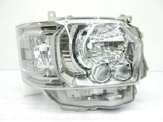 【中古】再生部品 ハイエース KDH201V 右ﾍｯﾄﾞﾗﾝﾌﾟ 【3380010000-260715501410800】｜e-cleマート
