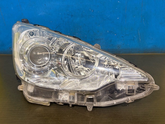 【中古】中古部品 アクア NHP10 右ﾍｯﾄﾞﾗﾝﾌﾟ 【3330530100-000005609510800】｜e-cleマート