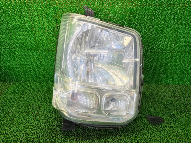 【中古】中古部品 エブリィ DA17V 右ヘッドランプ 【3330660100-000026316810800】|e-cleマート