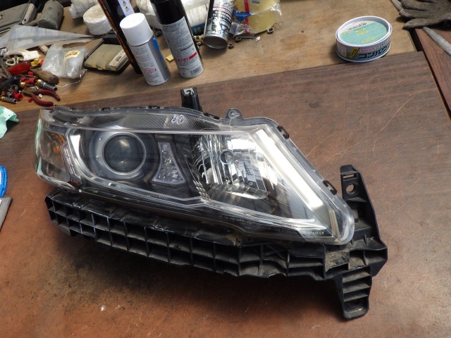【中古】中古部品 オデッセイ RB3 右ヘッドランプ 【3331010800-000024357410800】|e-cleマート