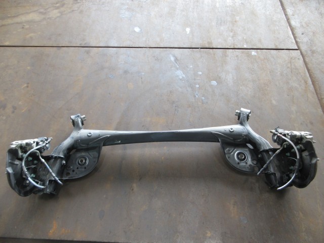 【中古】中古部品 MAZDA3 BP8P リアアクスルビーム 【3310270100-000015434253500】|e-cleマート