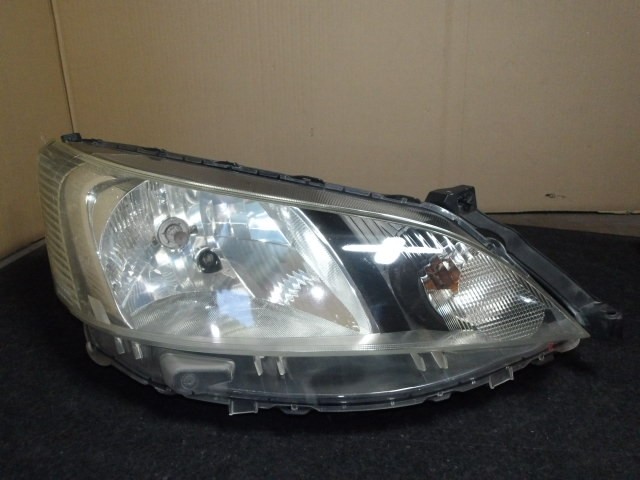 【中古】中古部品 NV200バネット VM20 右ヘッドランプ 【3310420000-000010623410800】|e-cleマート