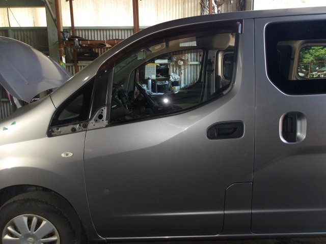 【中古】中古部品 NV200バネット VM20 左フロントドア 【3310420000-000010623413200】|e-cleマート