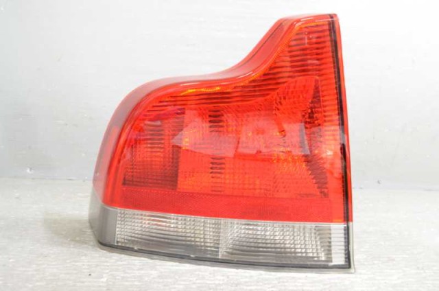 【中古】中古部品 ボルボ 60シリーズ YV1RS65S942381608 左テールランプ 【3310580000-260717000715600】|e-cleマート