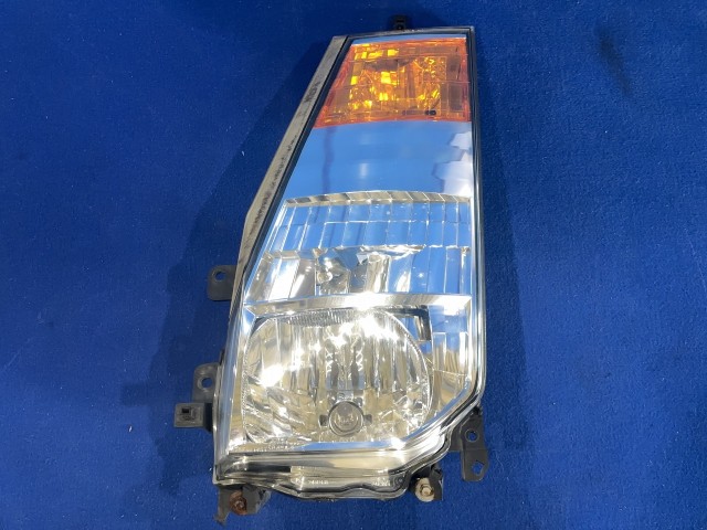 【中古】中古部品 アトラス SZ2F24 左ヘッドランプ 【3310590000-202602000110900】|e-cleマート