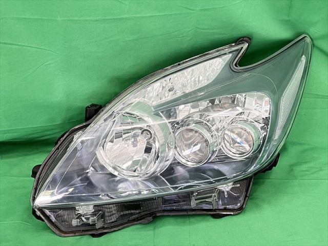 【中古】中古部品 プリウス ZVW30 左ヘッドランプ 【3330240100-002026572410900】|e-cleマート