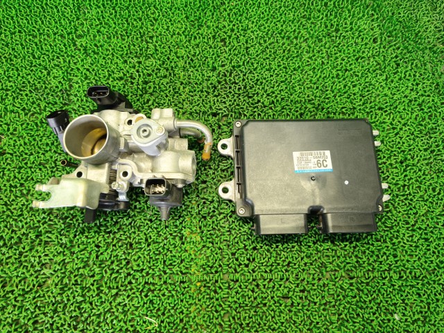 【中古】中古部品 エブリィ DA64V スロットルボディ 【3330660100-000026317020300】|e-cleマート