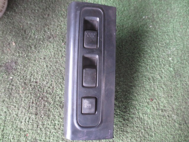 【中古】中古部品 ふそうトラクター FP54JDR ﾊﾟﾜｰｳｲﾝﾄﾞｳｽｲｯﾁ 【3340240100-202600005061900】｜e-cleマート
