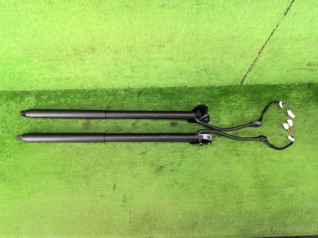 【中古】中古部品 ステップワゴン RP8 バックドアダンパー 【3330990100-260619000477250】|e-cleマート