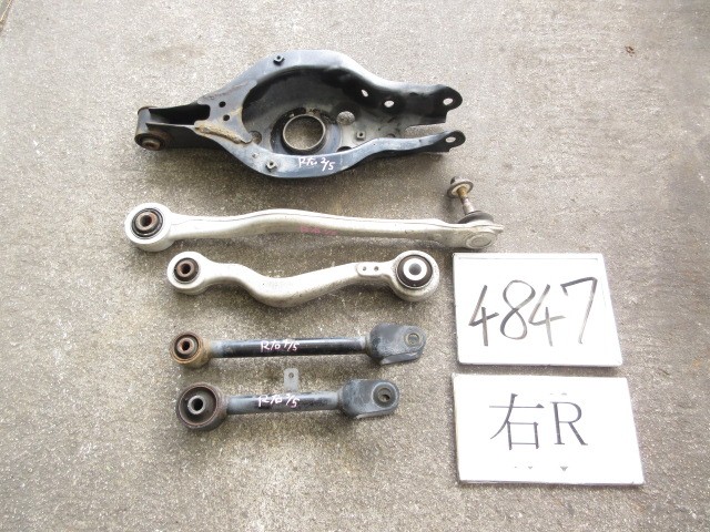 【中古】中古部品 レクサス IS AVE30 右リアロアアーム 【3500170000-260718503751820】|e-cleマート