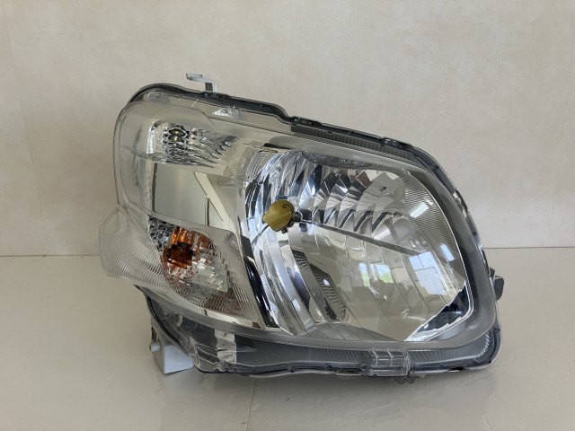 【中古】中古部品 タント LA600S 右ﾍｯﾄﾞﾗﾝﾌﾟ 【3330460100-000001620310800】｜e-cleマート