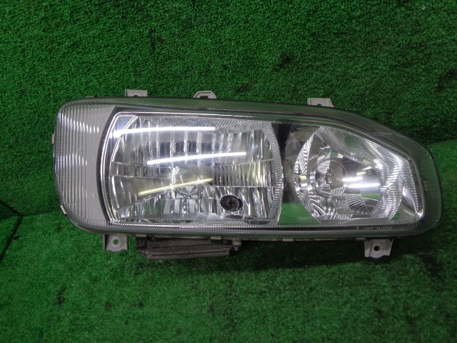 【中古】中古部品 UD日産大型車 CG5ZA 右ﾍｯﾄﾞﾗﾝﾌﾟ 【3330160100-000026029610800】｜e-cleマート
