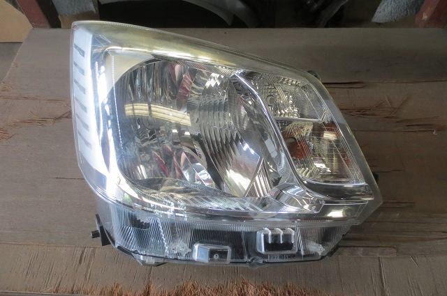 【中古】中古部品 ムーヴ LA150S 右ヘッドランプ 【3340180100-260722000110800】|e-cleマート