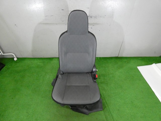 【中古】中古部品 ハイゼット S331V ﾄﾞﾗｲﾊﾞｰｼｰﾄ 【3260250000-000026087370500】｜e-cleマート