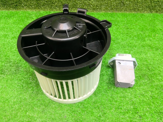 【中古】中古部品 セレナ C26 ﾋｰﾀｰﾌﾞﾛｱﾓｰﾀｰ 【3330200100-252703000067900】｜e-cleマート