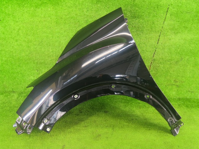 【中古】中古部品 キックス P15 左ﾌﾛﾝﾄﾌｪﾝﾀﾞｰ 【3330990100-260629000110700】｜e-cleマート