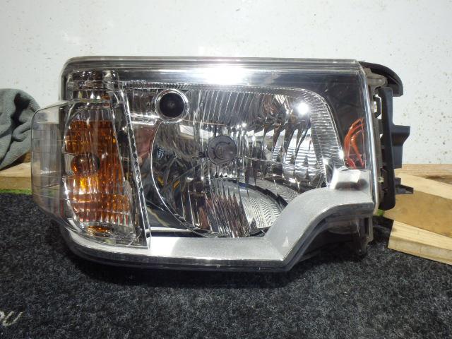 【中古】再生部品 NV100クリッパー U71V 右ヘッドランプ 【3331010800-001658269210800】