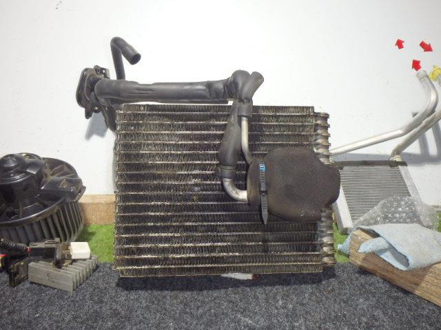 【中古】中古部品 グランドハイエース VCH10W A/Cｸｰﾘﾝｸﾞﾕﾆｯﾄ 【3331010800-001642345760800】