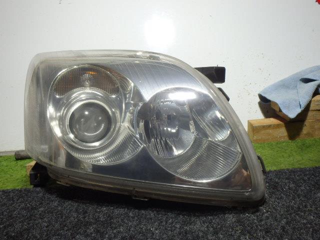 【中古】再生部品 アベンシス AZT250W 右ﾍｯﾄﾞﾗﾝﾌﾟ 【3331010800-001636821010800】