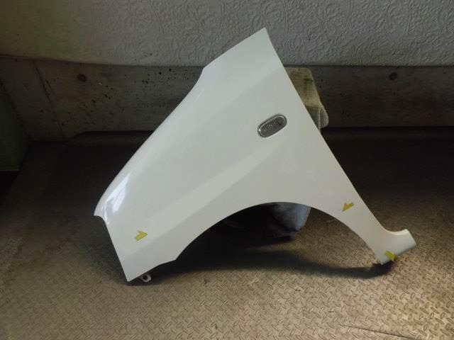 【中古】中古部品 トッポBJ H41A 左ﾌﾛﾝﾄﾌｪﾝﾀﾞｰ 【3310420000-001000343310700】