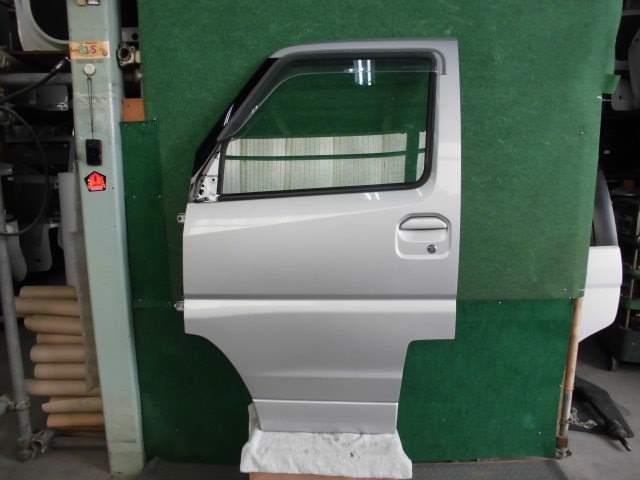 【中古】中古部品 タウンボックス U62W 左ﾌﾛﾝﾄﾄﾞｱ 【3310420000-001546505113200】 14,571円