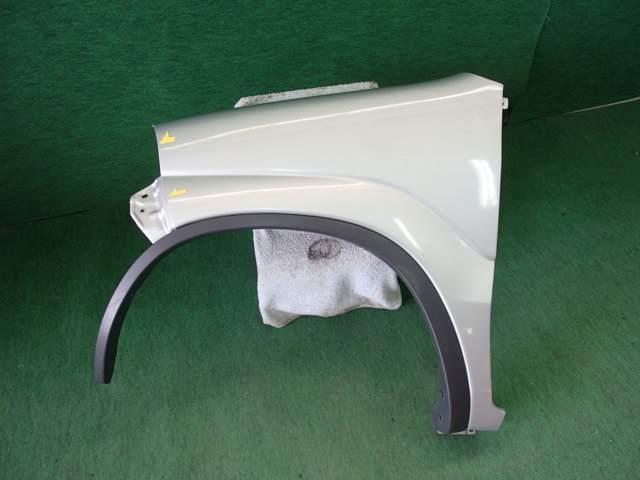 【中古】中古部品 ＫＥＩ HN11S 左ﾌﾛﾝﾄﾌｪﾝﾀﾞｰ 【3310420000-001098880310700】