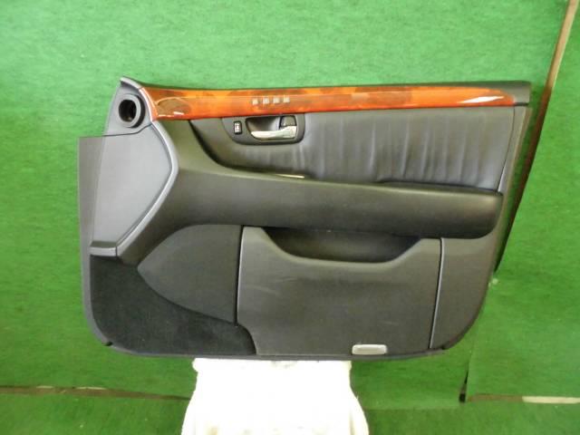 【中古】中古部品 セルシオ UCF31 右ﾌﾛﾝﾄﾄﾞｱﾄﾘﾑ 【3310420000-001294775413150】