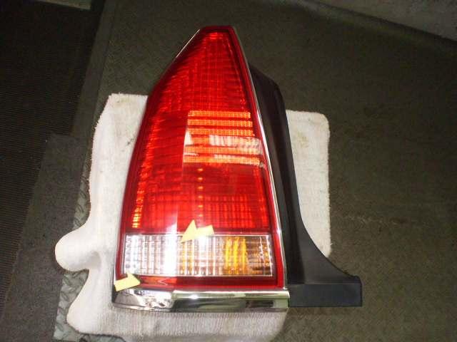 【中古】中古部品 クラウンマジェスタ JZS155 左ﾃｰﾙﾗﾝﾌﾟ 【3310420000-000947361115600】