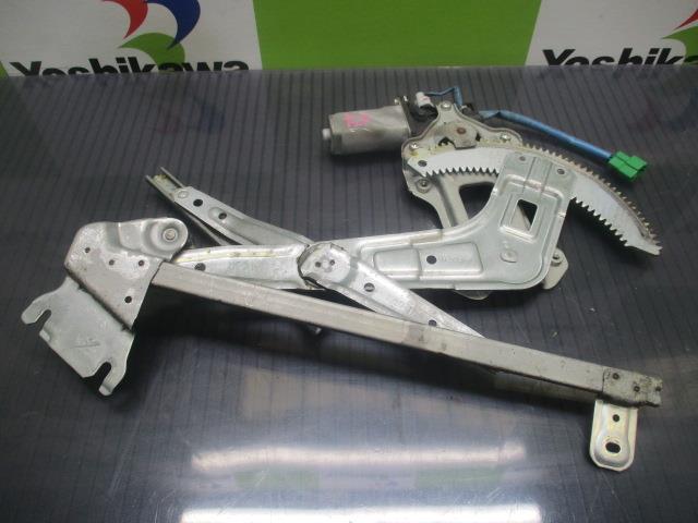超お買い得！】 中古部品 フォレスター SG5 左ﾌﾛﾝﾄﾄﾞｱﾚｷﾞｭﾚｰﾀ ﾓｰﾀｰ
