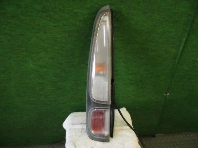 【中古】中古部品 ムーヴ L900S 左ﾃｰﾙﾗﾝﾌﾟ 【3310420000-001431175415600】