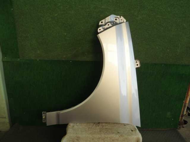 【中古】中古部品 ビアンテ CCEFW 左ﾌﾛﾝﾄﾌｪﾝﾀﾞｰ 【3310420000-001495632310700】