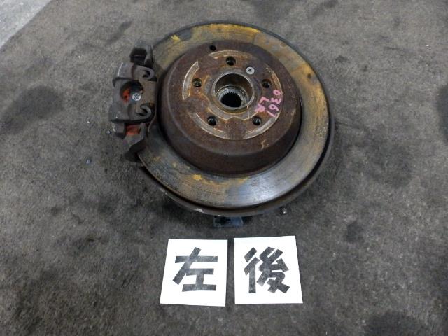 【中古】中古部品 ベンツ Rクラス 251065 左ﾘｱﾅｯｸﾙﾊﾌﾞ 【3260250000-001588820644440】