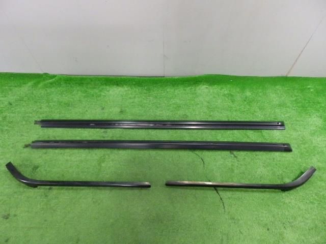 【中古】中古部品 ネイキッド L750S ﾙｰﾌﾊﾞｰ 【3260250000-000213193617580】