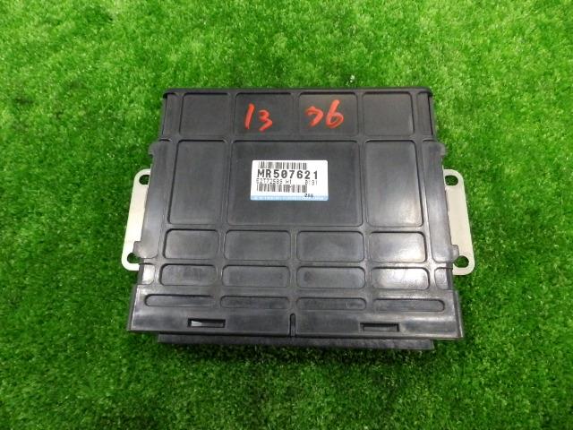 【中古】中古部品 ＲＶＲ N64WG ｴﾝｼﾞﾝｺﾝﾋﾟｭｰﾀｰ 【3260250000-001699953963100】