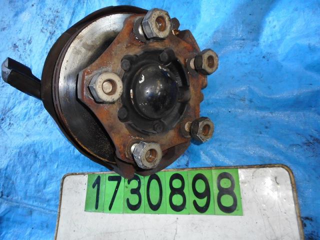 【中古】中古部品 NT450アトラス FBA5W 右ﾌﾛﾝﾄﾅｯｸﾙﾊﾌﾞ 【3310040100-001395772444310】