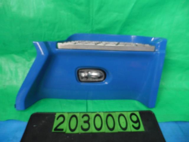 【中古】中古部品 UD日産大型車 CV5XL 右ｻｲﾄﾞｽﾃｯﾌﾟ 【3310040100-001578476013700】 13,200円